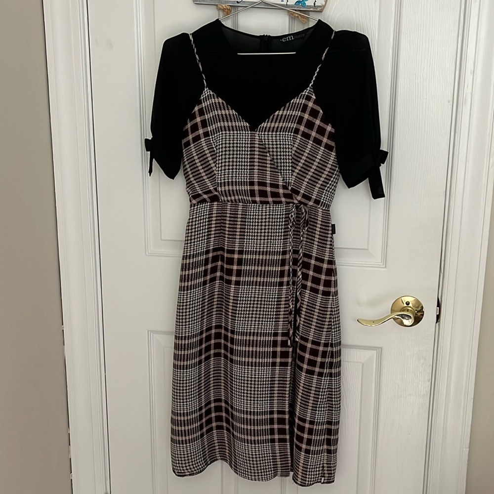 NEM Dresses - Size 2